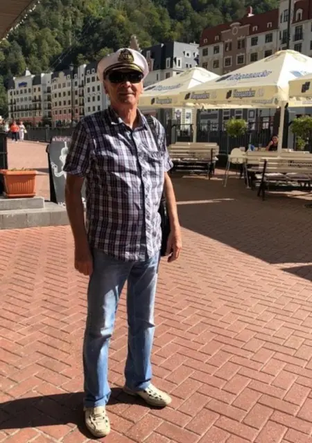 Влад из Екатеринбурга, ищу на сайте знакомства без обязательств