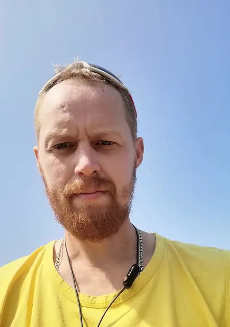 Андрей из Валуек, мне 40, познакомлюсь на одну ночь