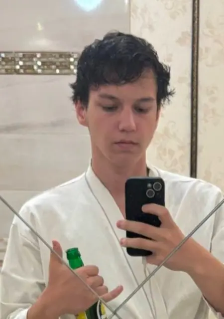 Я Hell, 18, знакомлюсь для совместных путешествий в Махачкале