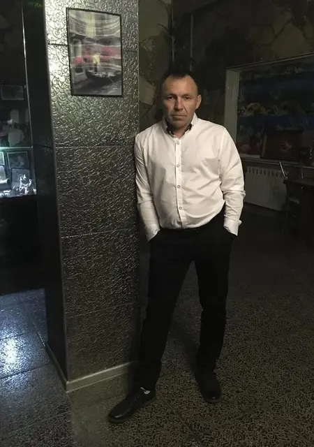 Я Юрий, 52, знакомлюсь на одну ночь в Новомосковске