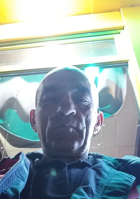 Я Лев, 59, знакомлюсь без обязательств в Омске