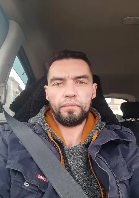 Александр из Уссурийска, мне 45, познакомлюсь на одну ночь