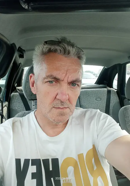 Андрей из Нижнего Новгорода, мне 53, познакомлюсь без обязательств