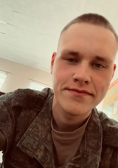 Я Дмитрий, 22, знакомлюсь без обязательств в Екатеринбурге