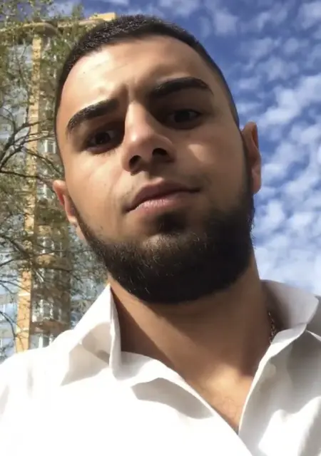 Артур из Владивостока, мне 29, познакомлюсь на одну ночь