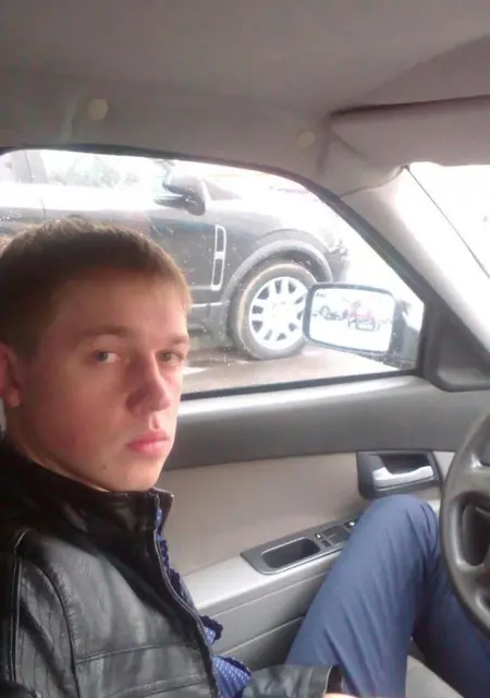 Я Артём, 32, знакомлюсь без обязательств в Курске