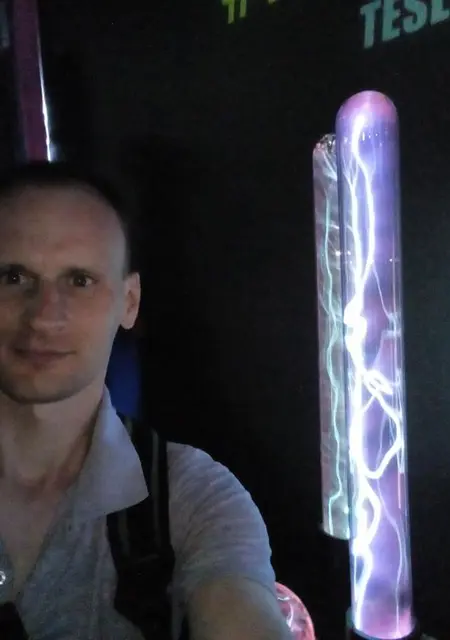 Слава из Туапсе, мне 36, познакомлюсь для общения