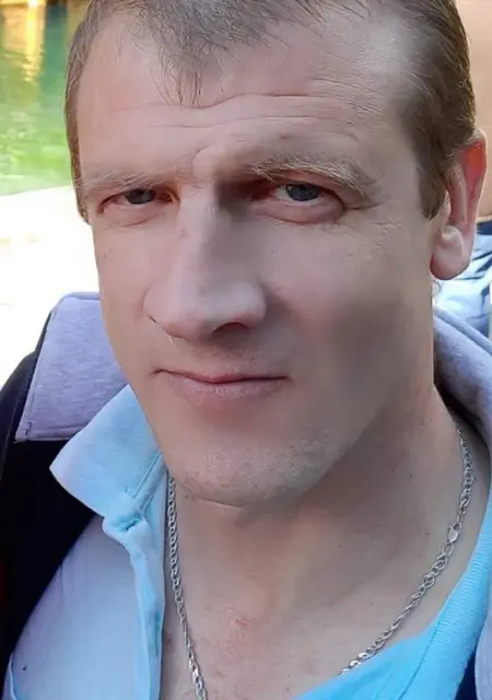 Олег из Колпина, ищу на сайте знакомства без обязательств