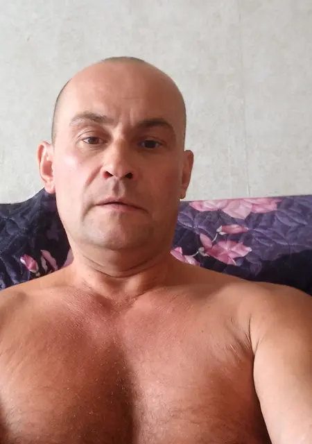 Андрей из Вологды, мне 44, познакомлюсь на одну ночь