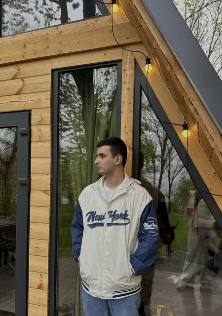 Я Тигран, 23, знакомлюсь для приятного времяпровождения в Азове