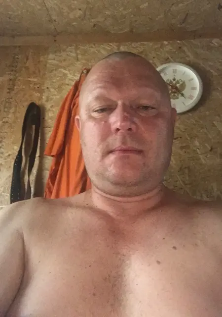 Я Sergey, 50, из Санкт-Петербурга, ищу знакомства без обязательств