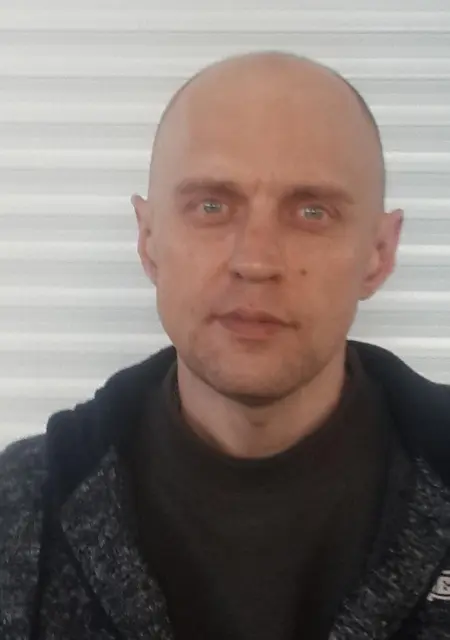 Я Владимир, 47, из Керчи, ищу знакомства без обязательств