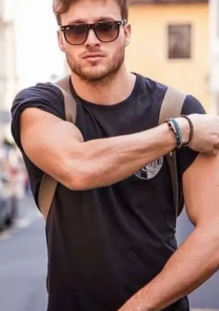 Марк из Ейска, мне 45, познакомлюсь на одну ночь