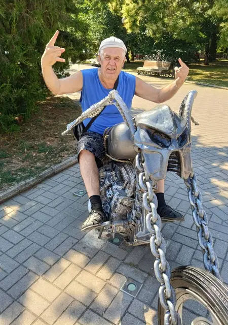 Виталий из Севастополя, мне 57, познакомлюсь без обязательств