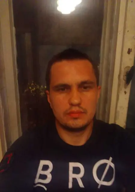 Александр из Колпина, ищу на сайте знакомства на одну ночь