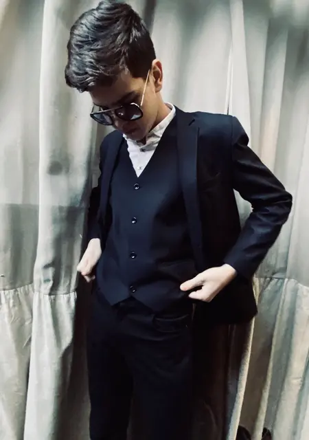 Я Владимир, 21, из Феодосии, ищу знакомства без обязательств