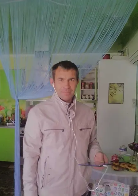 Сергей из Темрюка, мне 49, познакомлюсь на одну ночь