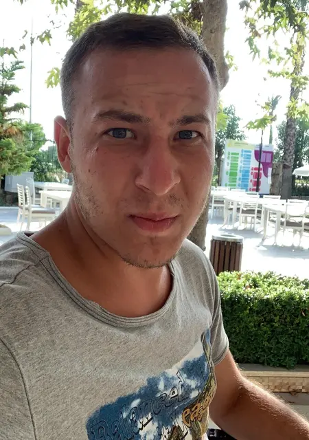 Владлен из Рязани, мне 30, познакомлюсь для постоянных отношений