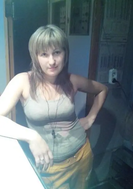 Юлия из Оренбурга, мне 36, познакомлюсь без обязательств