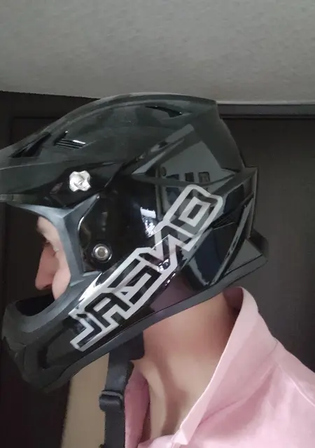 Я Артём, 34, из Одинцова, ищу знакомства без обязательств