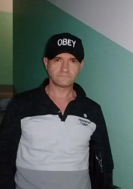 Анатолий из Ивантеевки, ищу на сайте знакомства на одну ночь