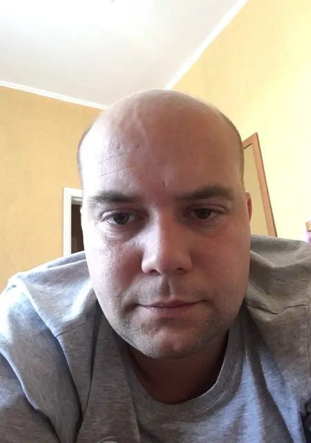 Дэн из Сарова, ищу на сайте знакомства на одну ночь