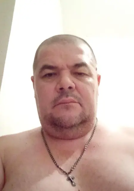 Я Дмитрий, 50, из Астрахани, ищу знакомства без обязательств