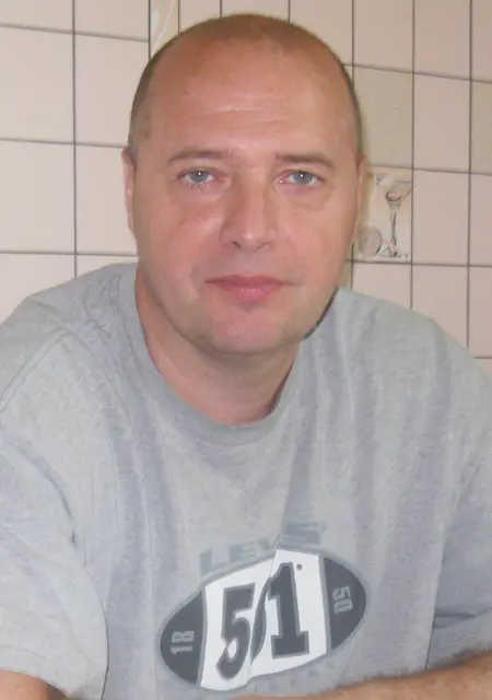 Станислав из Новомосковска, мне 56, познакомлюсь на одну ночь