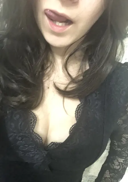 Я Карина, 36, знакомлюсь без обязательств в Владивостоке