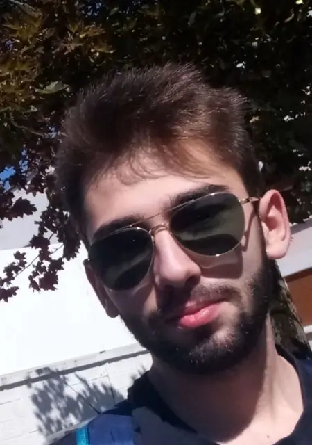 Я Raph, 19, из Парижа, ищу знакомство