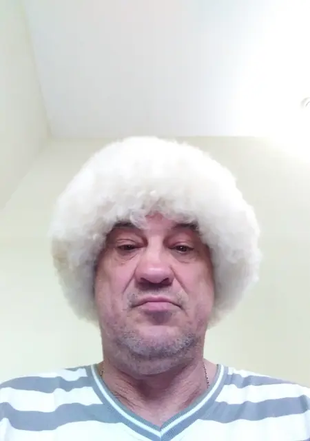 Я Саша, 65, из Владивостока, ищу знакомства на одну ночь