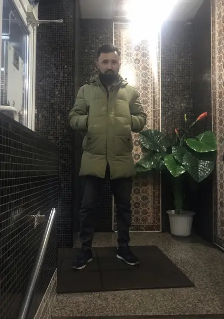 Я Исломбек Ахмаджоно, 31, из Владивостока, ищу знакомства без обязательств