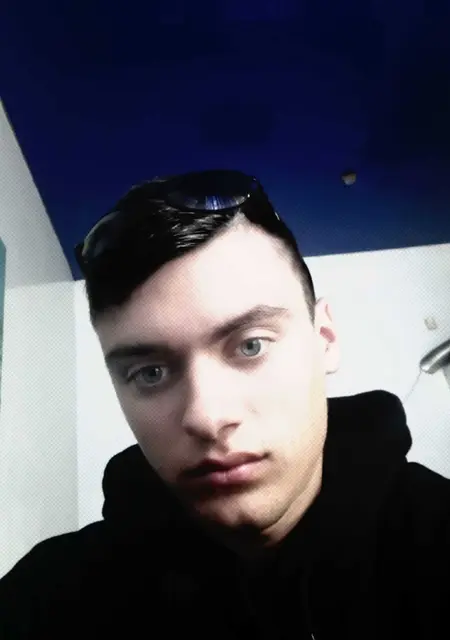 Денис из Бийска, мне 20, познакомлюсь без обязательств