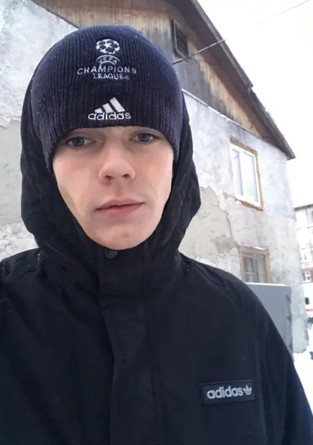 Я Данил, 27, из Керчи, ищу знакомства без обязательств