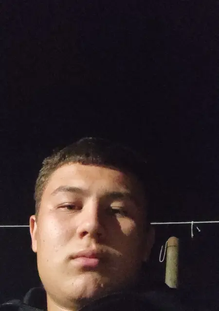 Макс из Ижевска, мне 21, познакомлюсь для приятного времяпровождения