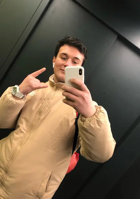 Даниил из Ярославля, мне 22, познакомлюсь для приятного времяпровождения