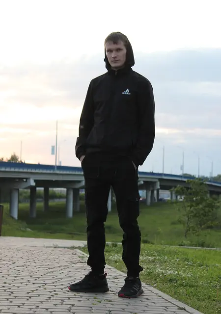 Я Красавчик, 28, из Кирова, ищу знакомство для постоянных отношений