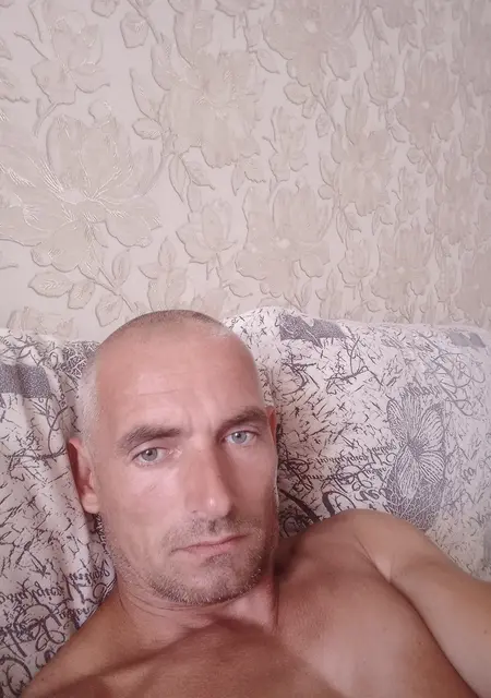 Михаил из Сыктывкара, ищу на сайте знакомства на одну ночь