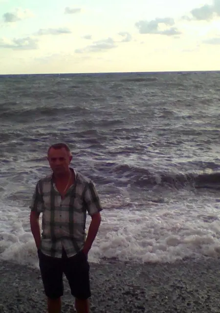 Я Angel, 60, из Москвы, ищу знакомства без обязательств