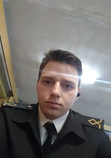 Лёня из Новосибирска, мне 20, познакомлюсь на одну ночь