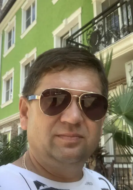 Игорь из Москвы, мне 39, познакомлюсь на одну ночь
