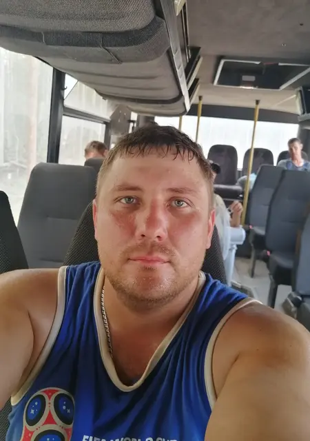 Тима из Мирного, ищу на сайте знакомства без обязательств