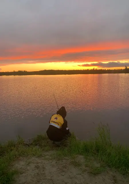 Руслан из Сургута, мне 19, познакомлюсь для постоянных отношений