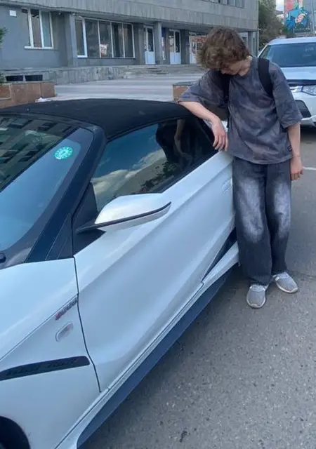 Сережа из Читы, мне 21, познакомлюсь для вирта