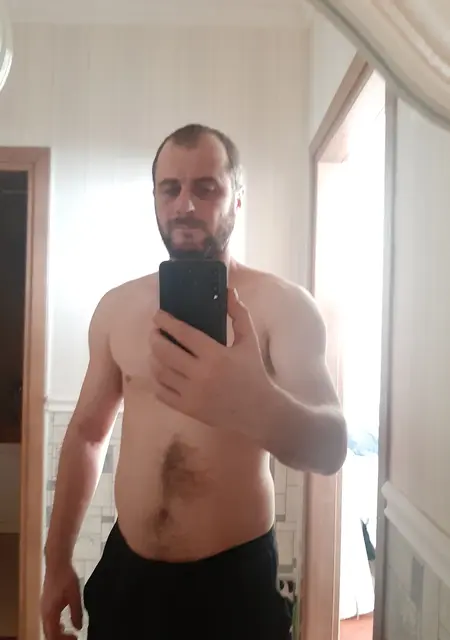 Я Vanya, 41, знакомлюсь для приятного времяпровождения в Светлом