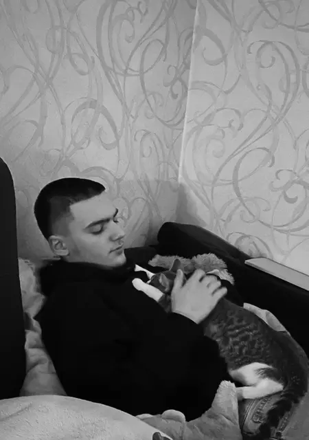 Лев из Красноярска, мне 20, познакомлюсь для вирта