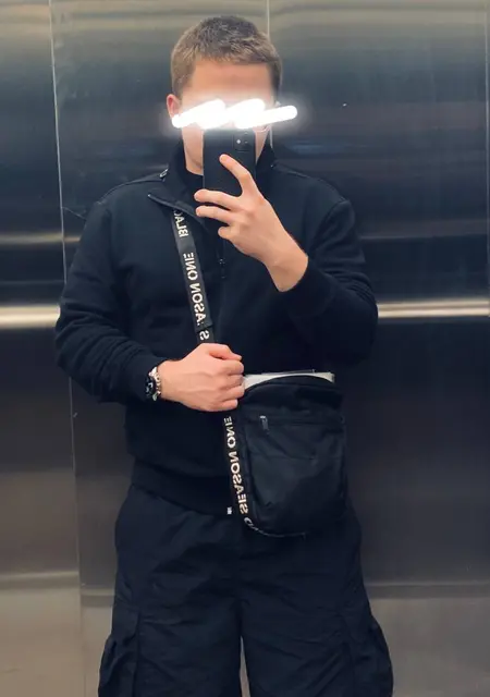 Oleg из Ярославля, мне 20, познакомлюсь без обязательств