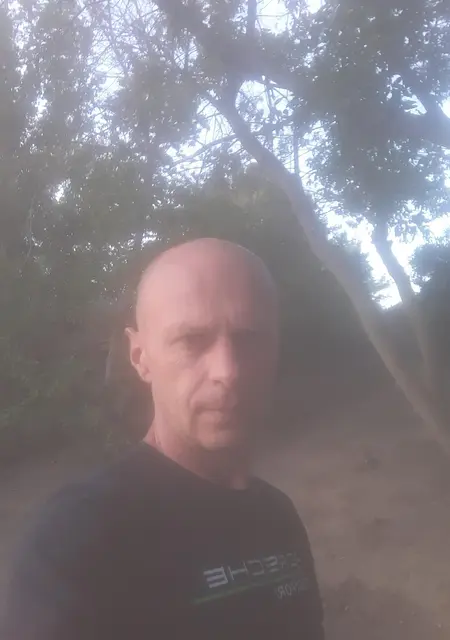 Я Александр, 48, из Уральска, ищу знакомства без обязательств