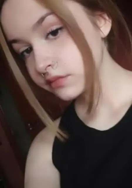 Я Violka, 18, из Екатеринбурга, ищу знакомство для вирта
