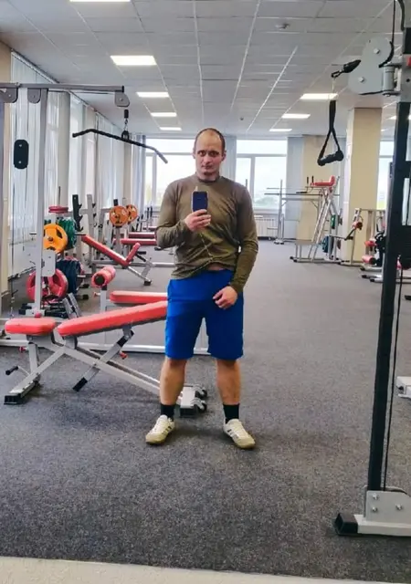 Я Александр, 29, из Белова, ищу знакомства без обязательств